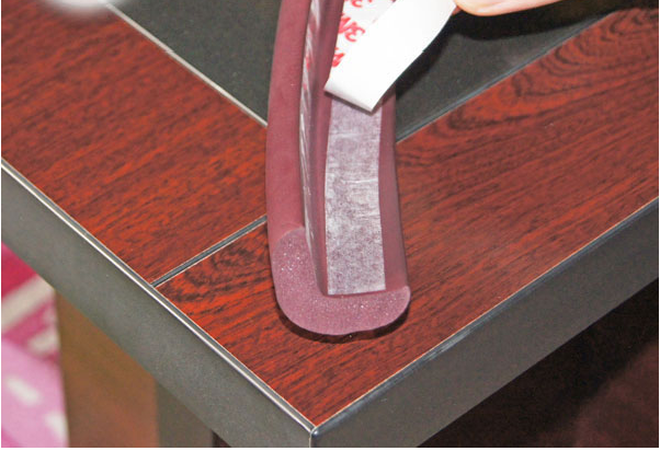 Taśma piankowa zabezpieczająca kanty ranty rog 2m