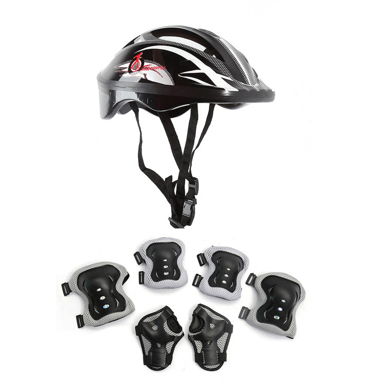 CHILDREN'S BIKE HELMET AND KNEE PADS